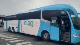 UGT y CIG demandan la readmisión de dos trabajadores de Alsa en Ferrol