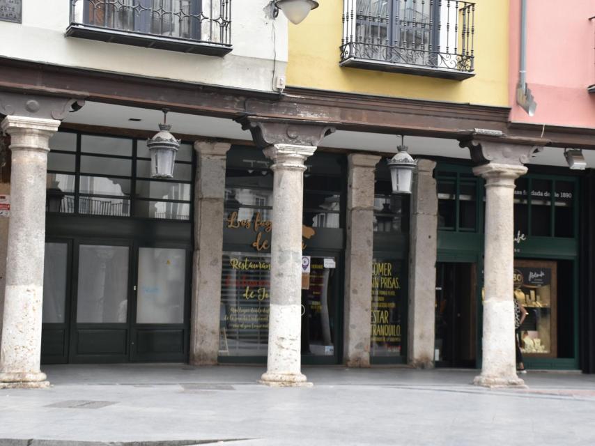 Soportales de Fuente Dorada con locales en venta