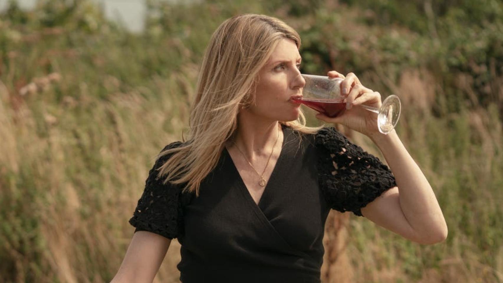 Sharon Horgan está de vuelta con una nueva serie como actriz y guionista, 'Hermanas hasta la muerte', en Apple TV+.