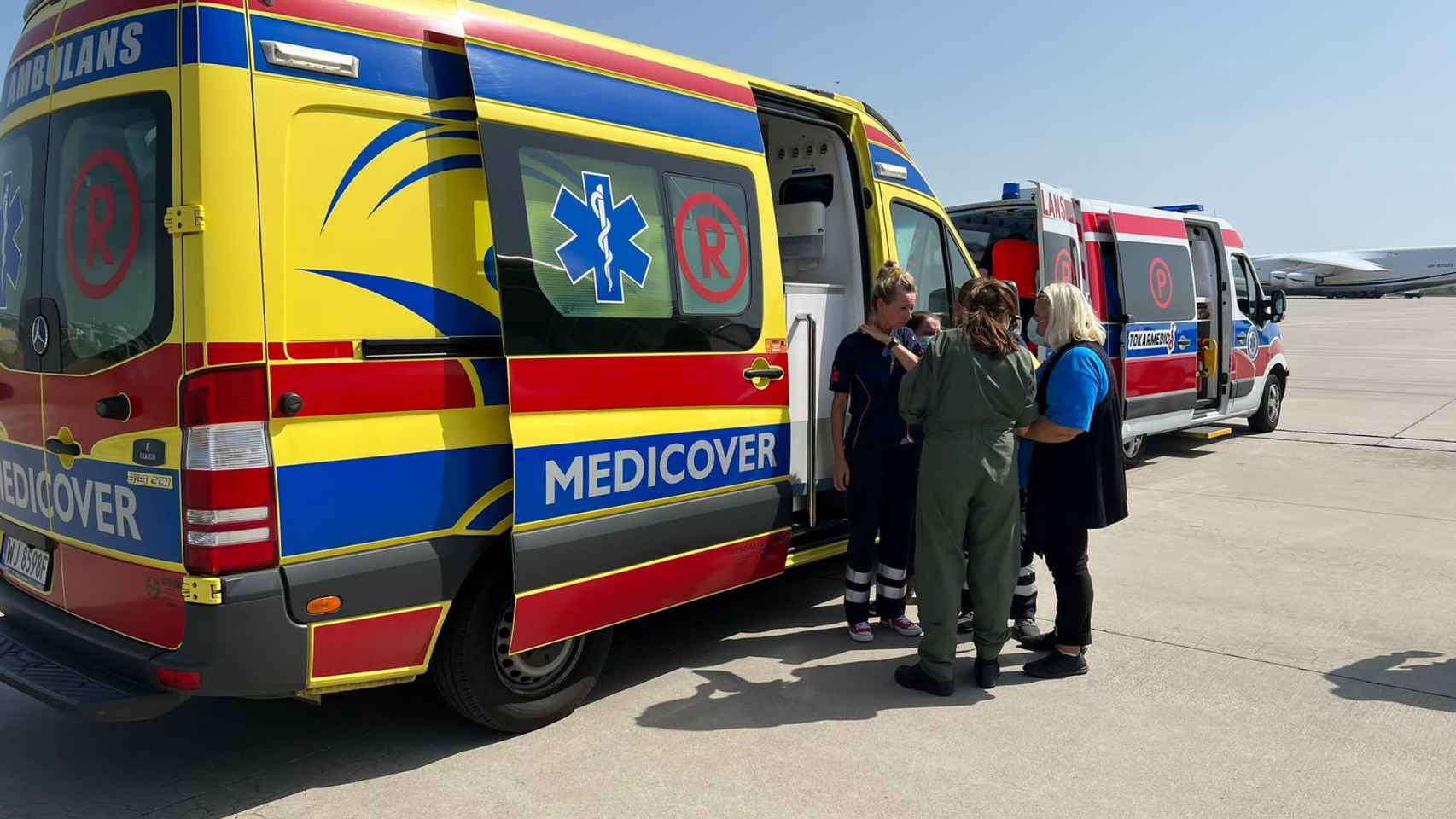 Una ambulancia se prepara para trasladar a los enfermos a los hospitales, a 19 de agosto.