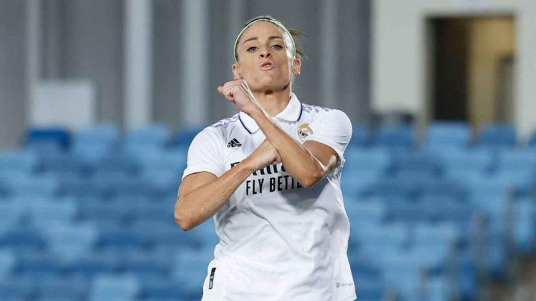 Esther González, celebrando un gol del Real Madrid Femenino en la Women's Champions League 2022/2023