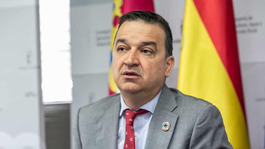 Francisco Martínez Arroyo, consejero de Agricultura, Agua y Desarrollo Rural. Foto: JCCM.