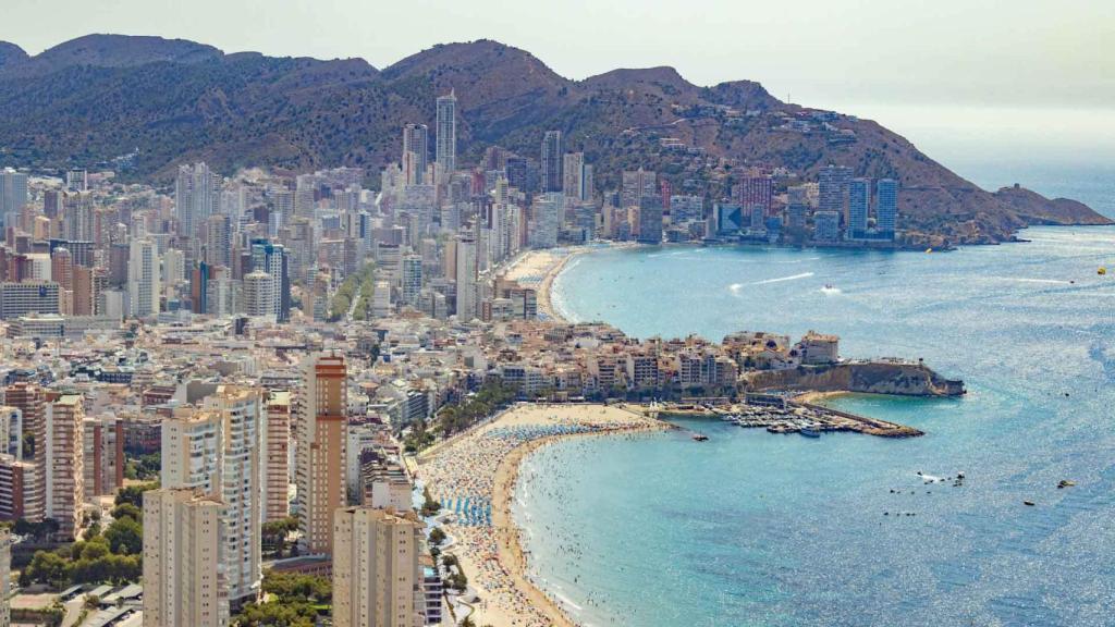 Playa de Levante de Benidorm, vista desde el Castillo.