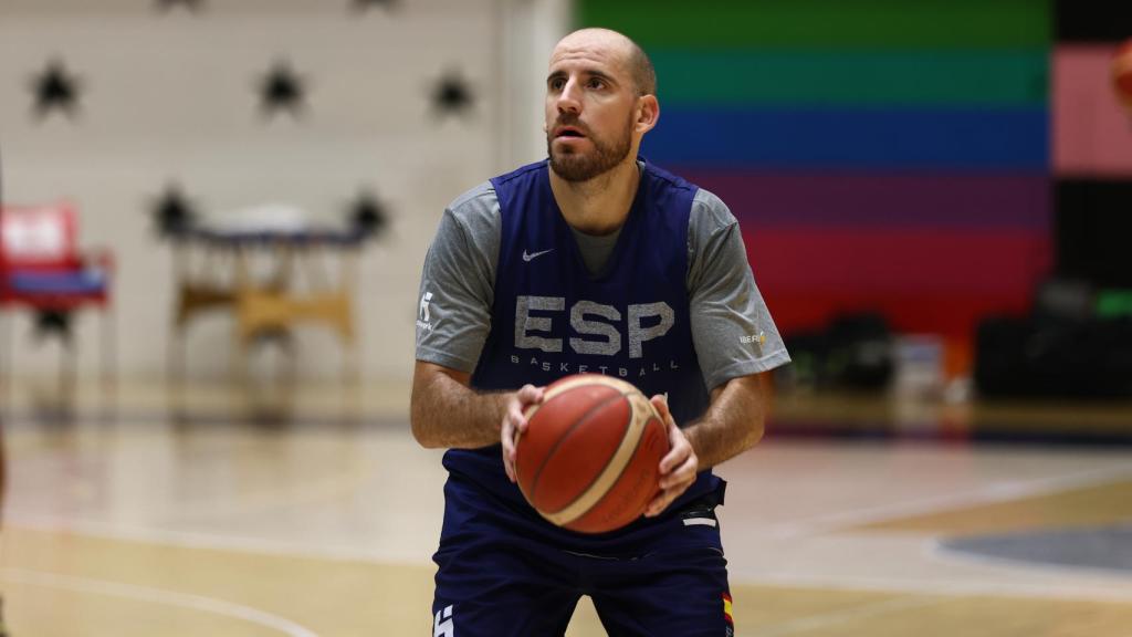 Quino Colom durante un entrenamiento con España