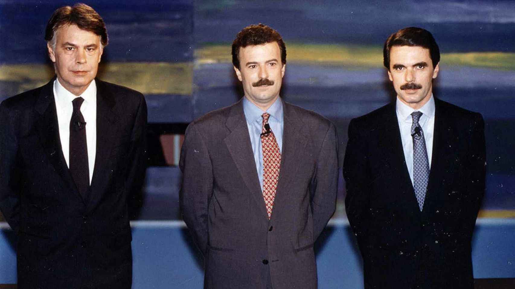 Felipe González y José María Aznar antes de uno de sus dos debates de 1993.