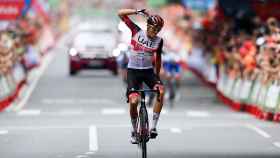 Marc Soler gana en Bilbao y acaba con dos años de sequía del ciclismo español en las Grandes Vueltas