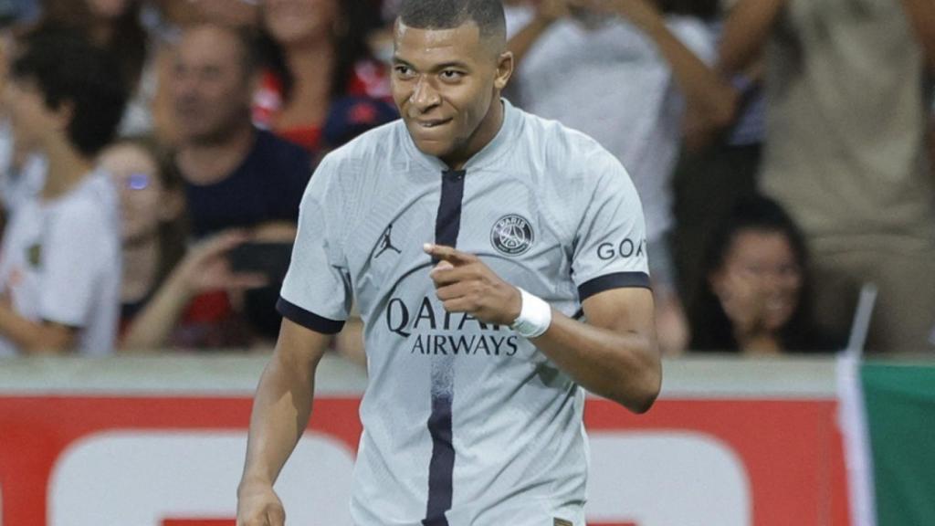 Kylian Mbappé, celebrando un gol con el PSG en la temporada 2022/2023