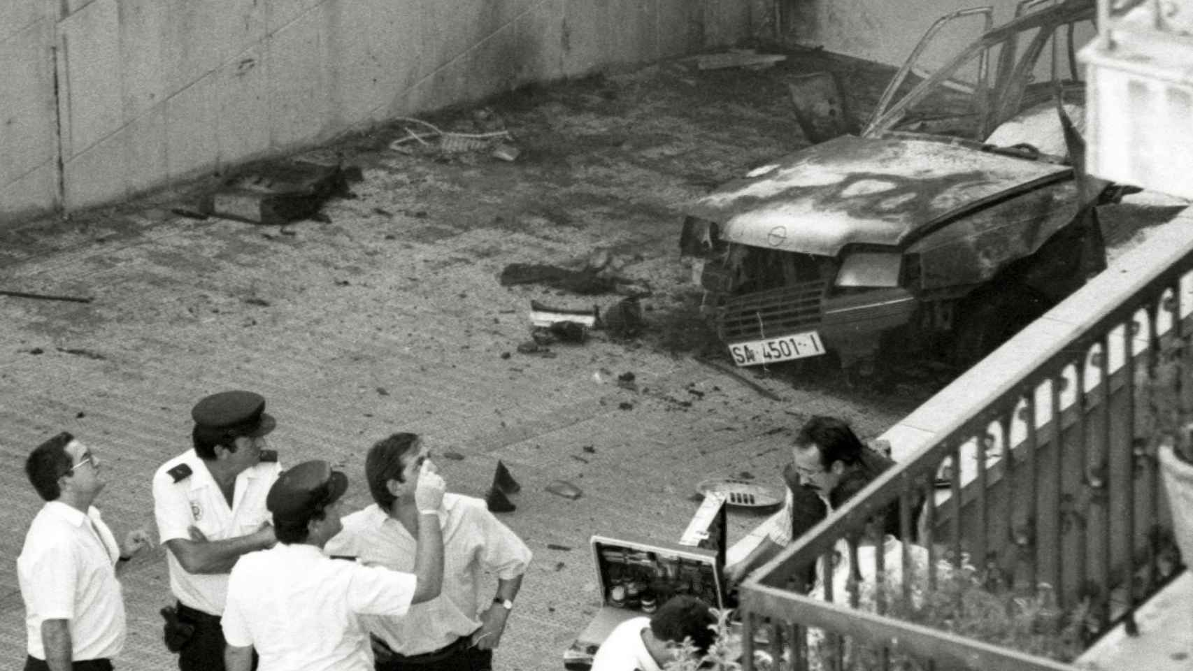 Imagen del atentado en el que perdió la vida el coronel Antonio Heredero en Salamanca, el 2 de septiembre de 1992.