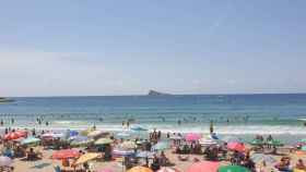 El verano en la Comunidad Valenciana ha registrado temperaturas extremas, en la imagen la playa de Benidorm.