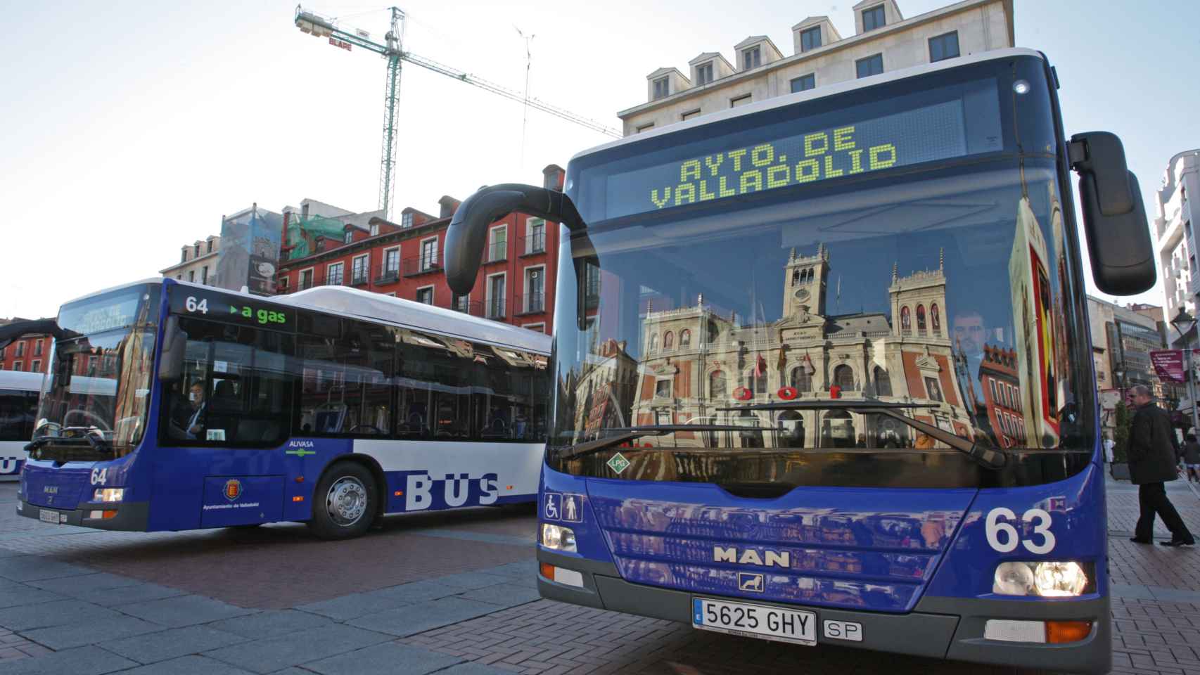 Autobuses de Auvasa en la Plaza Mayor de Valladolid