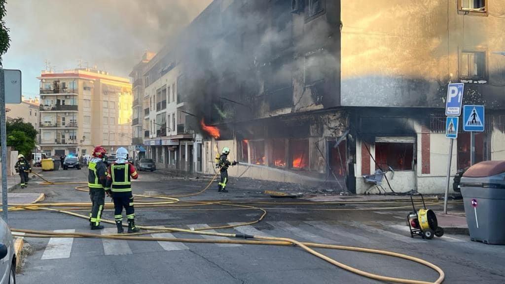 Incendio en el bazar.