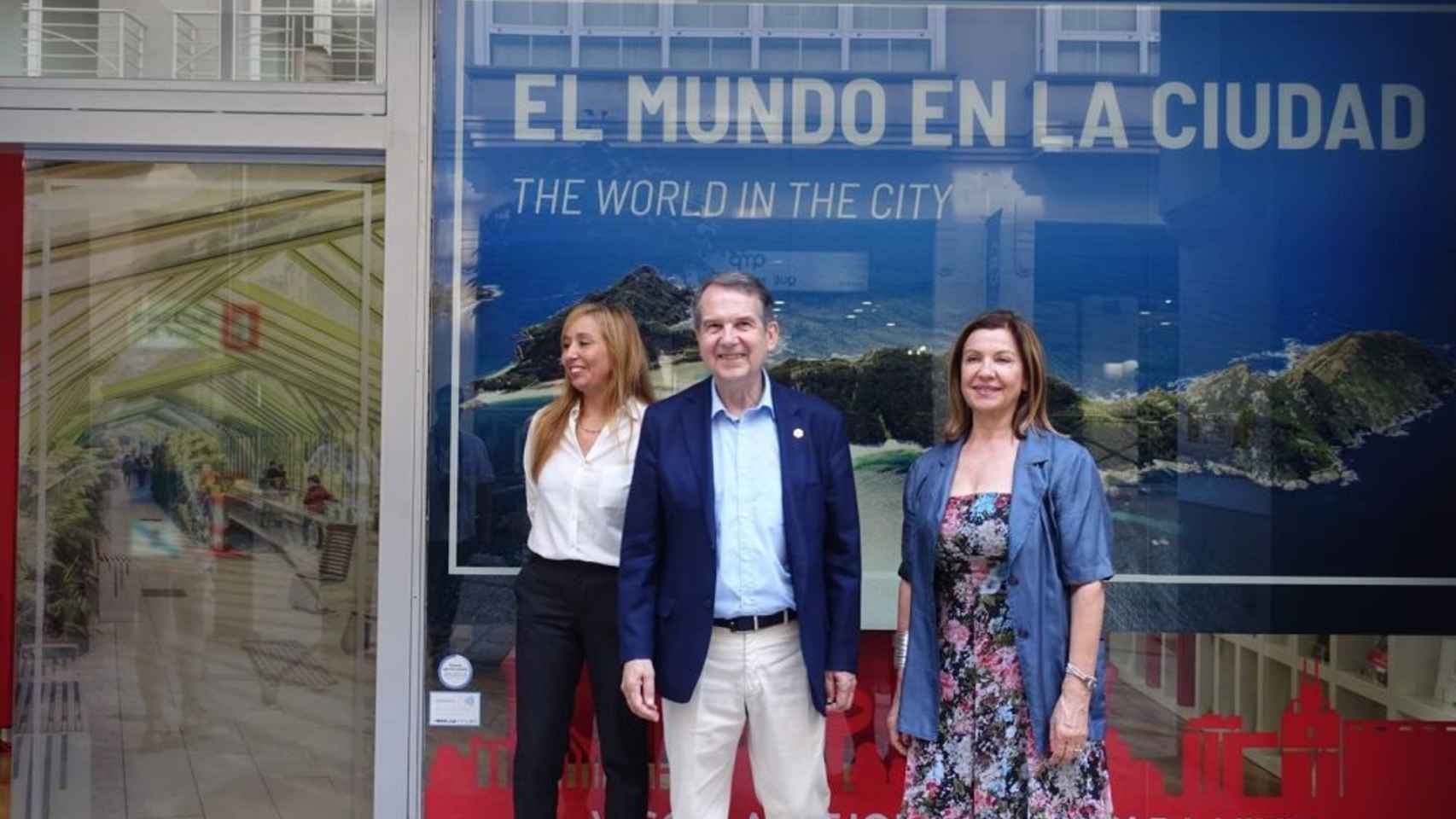 Inauguración de la nueva Oficina de Turismo de Vigo, en López de Neira.