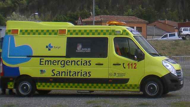 Imagen de una ambulancia de Sacyl