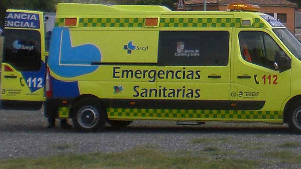 Imagen de una ambulancia de Sacyl