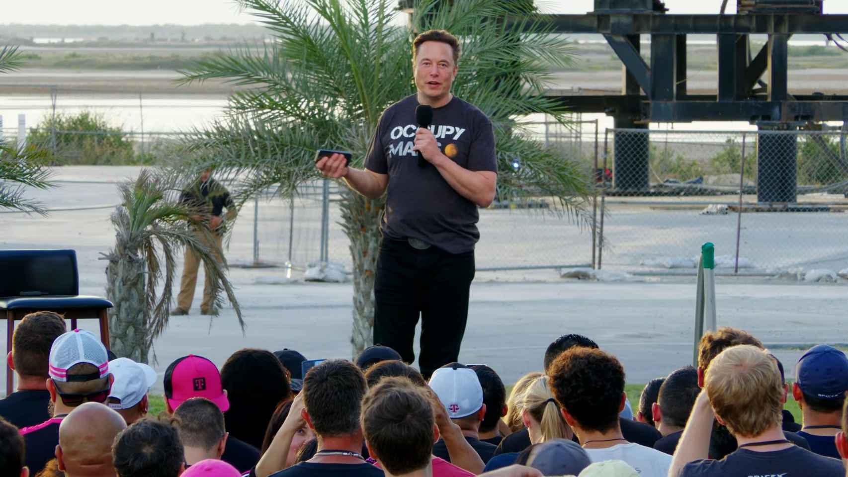 Elon Musk durante la presentación del nuevo sistema de internet satelital