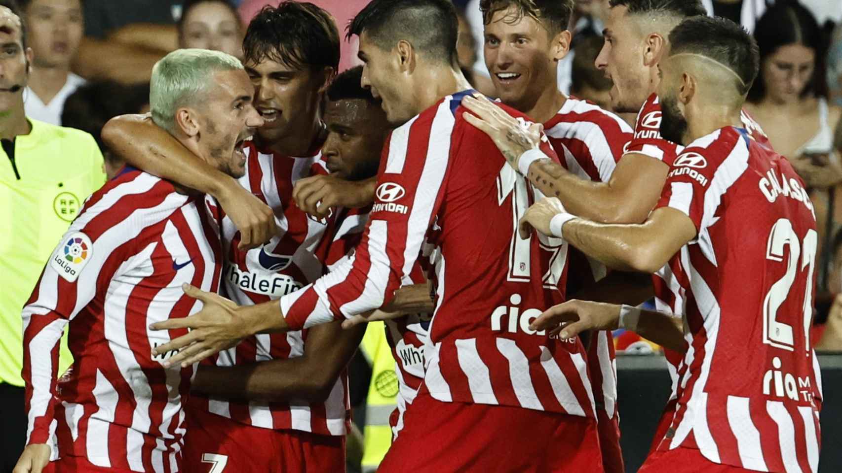 Los jugadores del Atlético de Madrid celebran el gol de Griezmann en La Liga 2022/2023