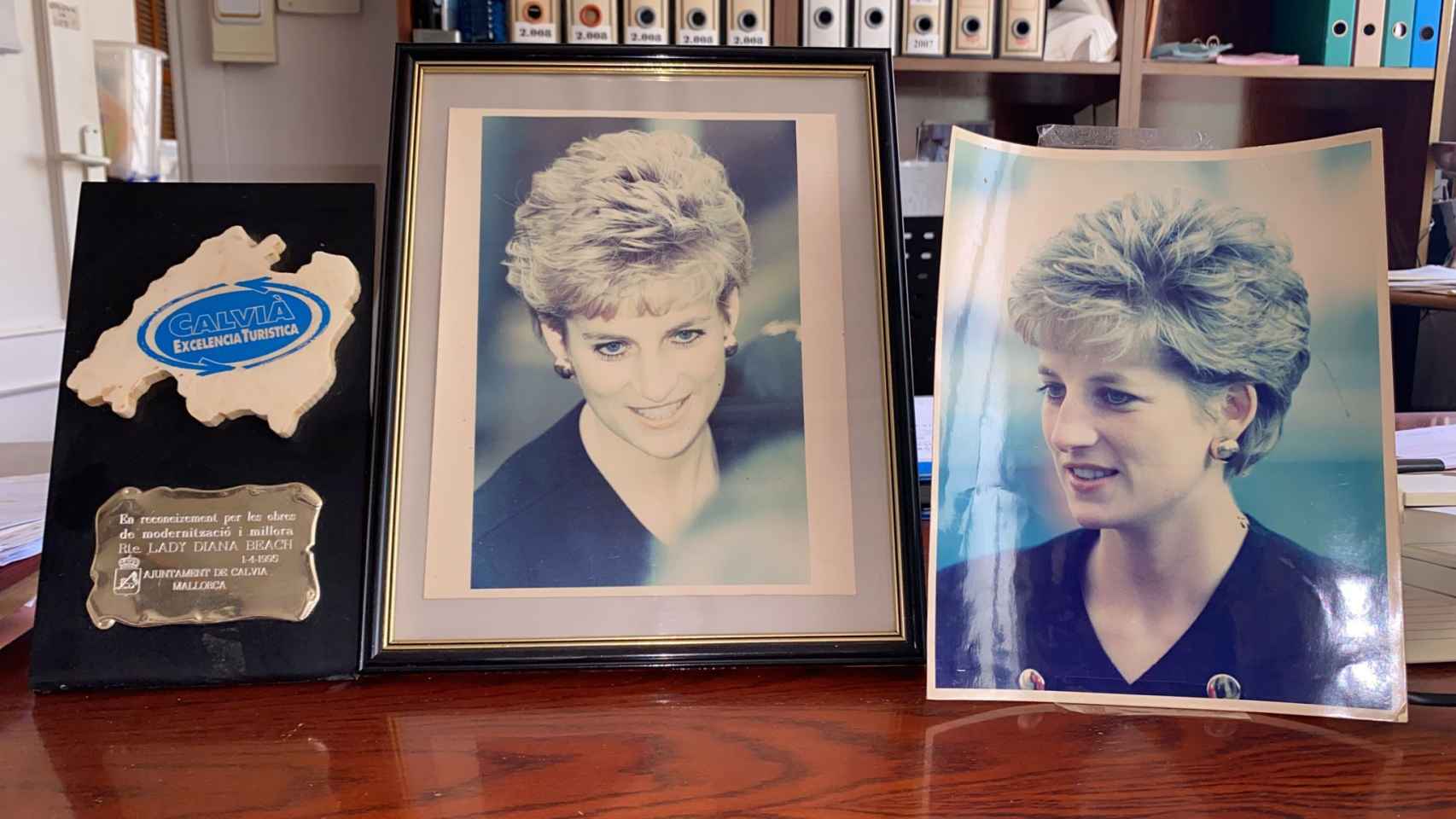 Algunas de las fotos de Diana que hay en el restaurante.