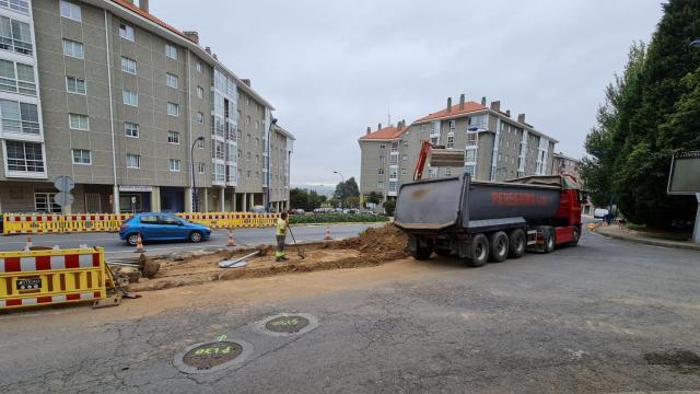 Obras en la avenida de Vilaboa.