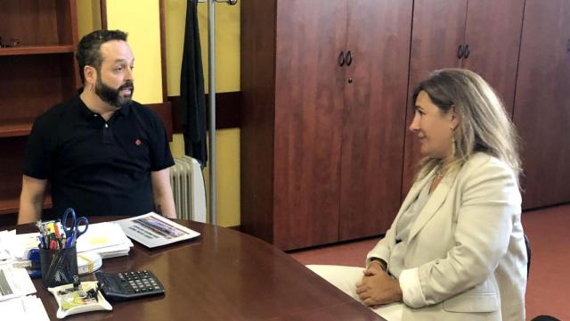 Thor Rodríguez y Luisa Lorenzo en la reunión entre asociaciones