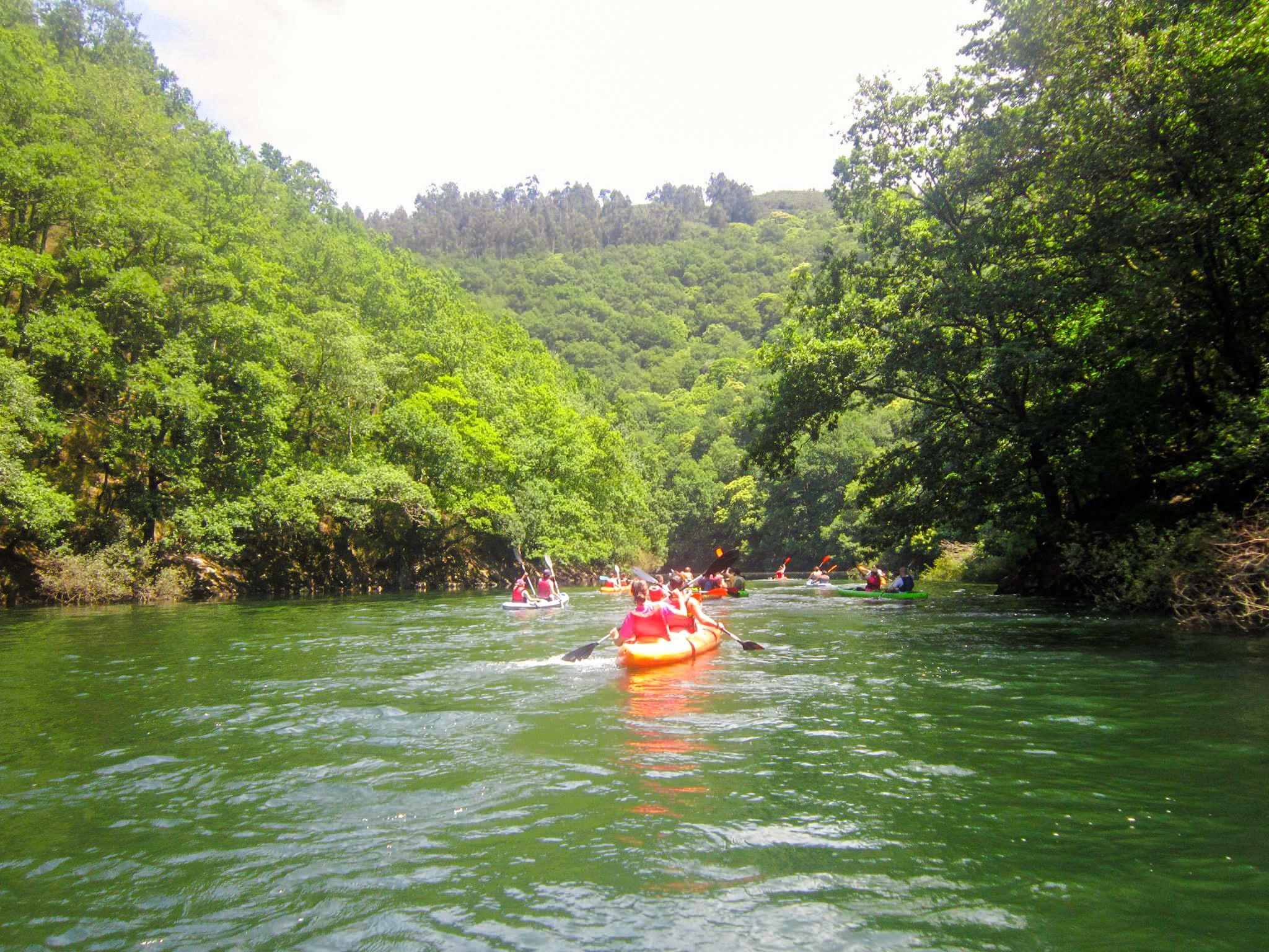 Kayak en las Fragas (Imagen Fragas do Eume Kaiak)