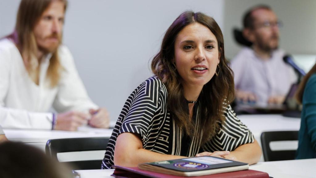 La ministra de Igualdad, Irene Montero, en una reunión de la cúpula de Unidas Podemos.