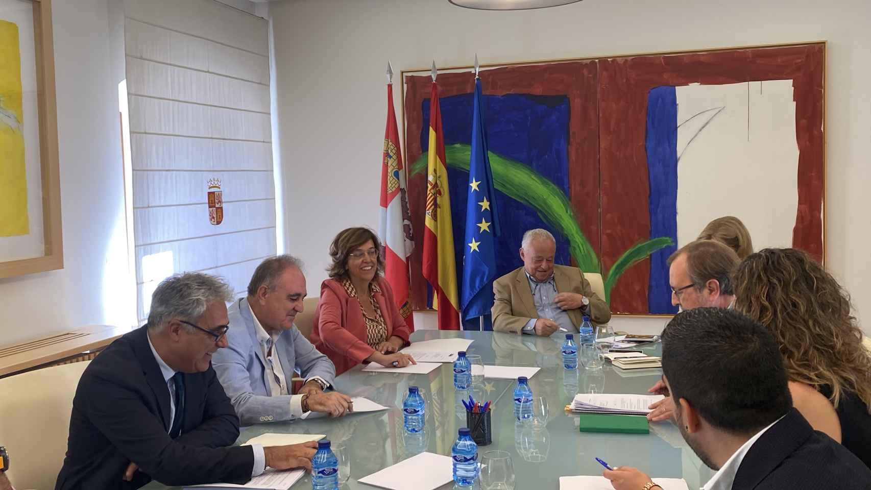 Reunión entre la Consejería de Cultura, Turismo y Deporte con la Diputación de Palencia.
