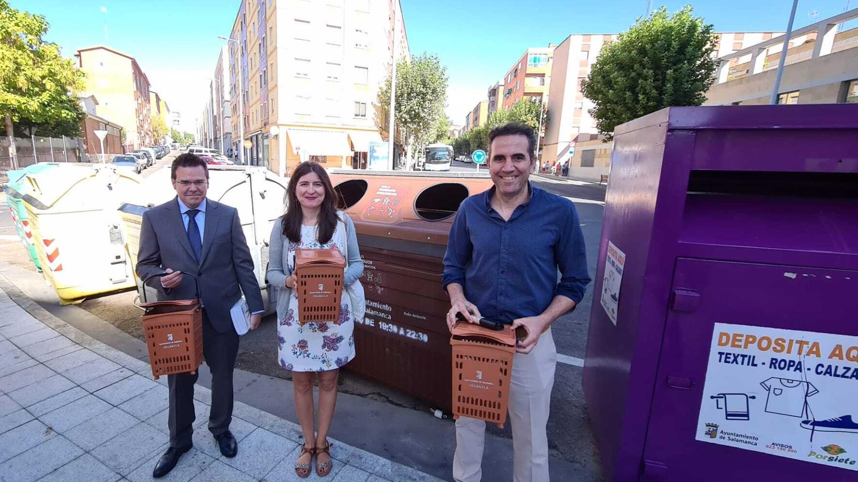 La concejala de Medio Ambiente, Miryam Rodríguez, presentando la nueva campaña de contenedores