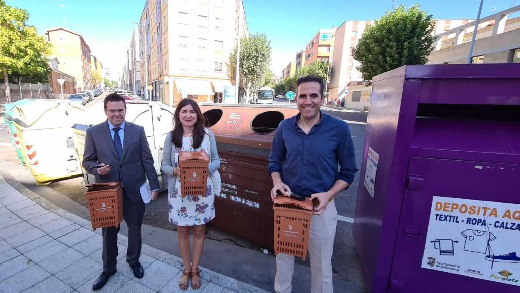 La concejala de Medio Ambiente, Miryam Rodríguez, presentando la nueva campaña de contenedores