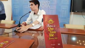 El concejal de Fiestas y Juventud, Sergio López presenta las Fiestas de la Concha