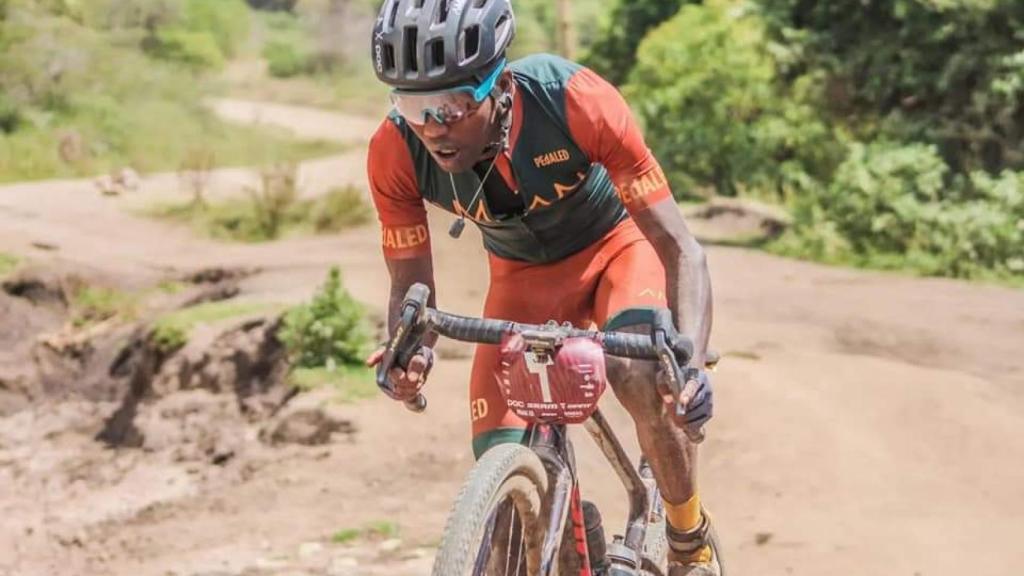 Suleiman Kangangi durante una prueba de gravel