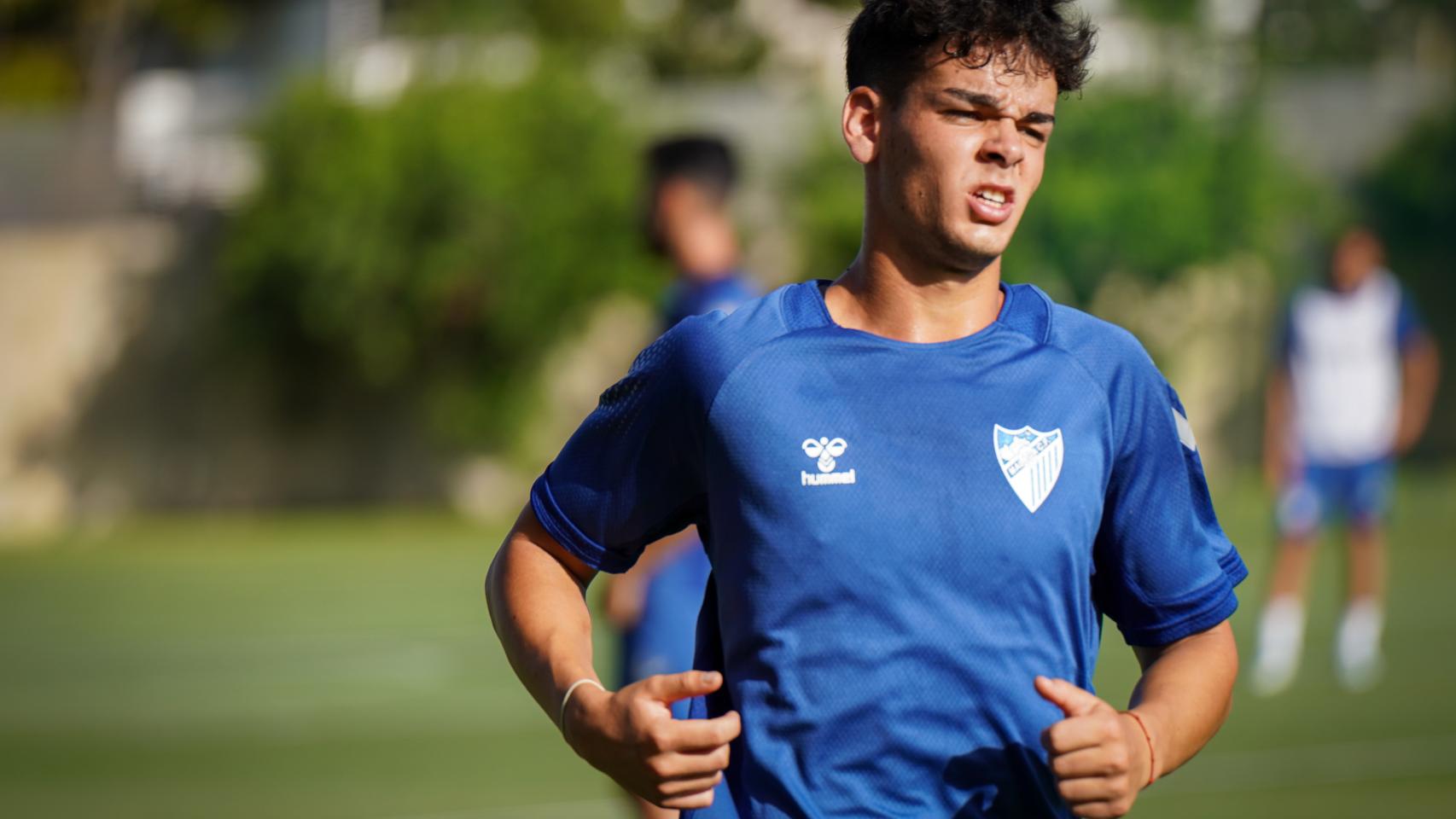 Andrés Caro durante un entrenamiento del Málaga CF