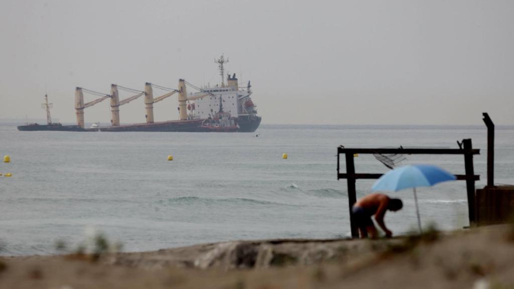 El OS 35 desde la costa de Gibraltar