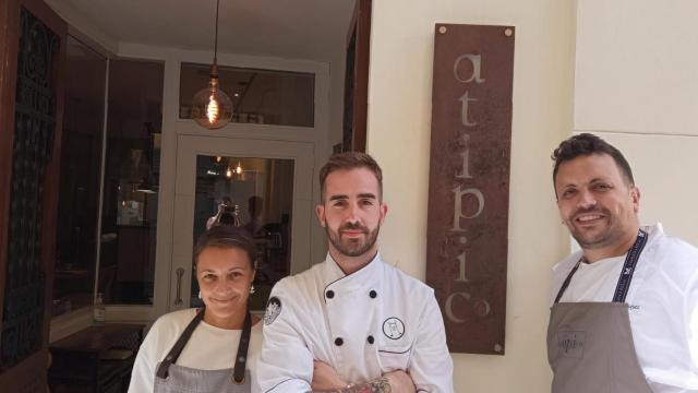 Natalia Cid, Carlos Álvarez y Miguel Vázquez en Atípico.