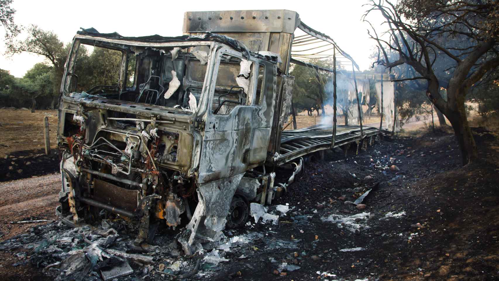 El camión después del incendio