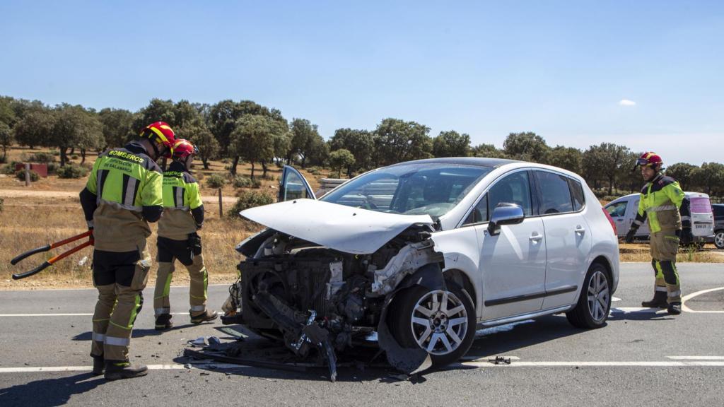 El incidente ocurrió poco antes de las 14.30 horas en el stop que regula la carretera DSA-310