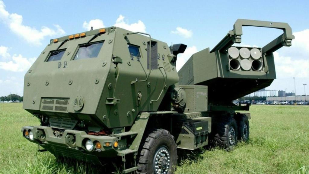 Sistema HIMARS auténtico.