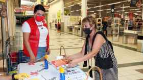 Recogida de material escolar en Carrefour para las familias vulnerables de Zamora