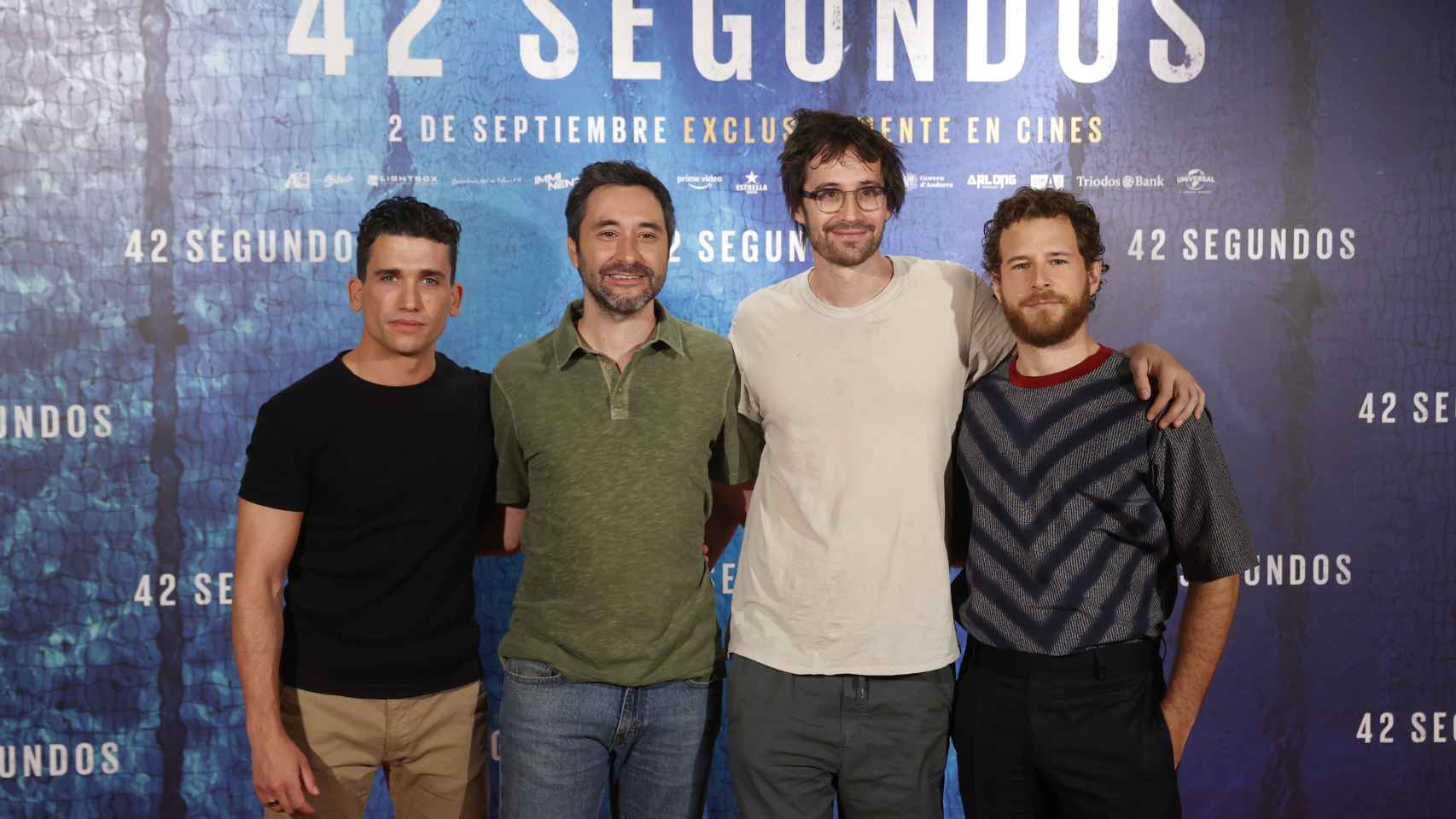 El equipo de '42 segundos'. De izquierda a derecha; Jaime Lorente, Àlex Murrull, Dani de la Orden y Álvaro Cervantes.