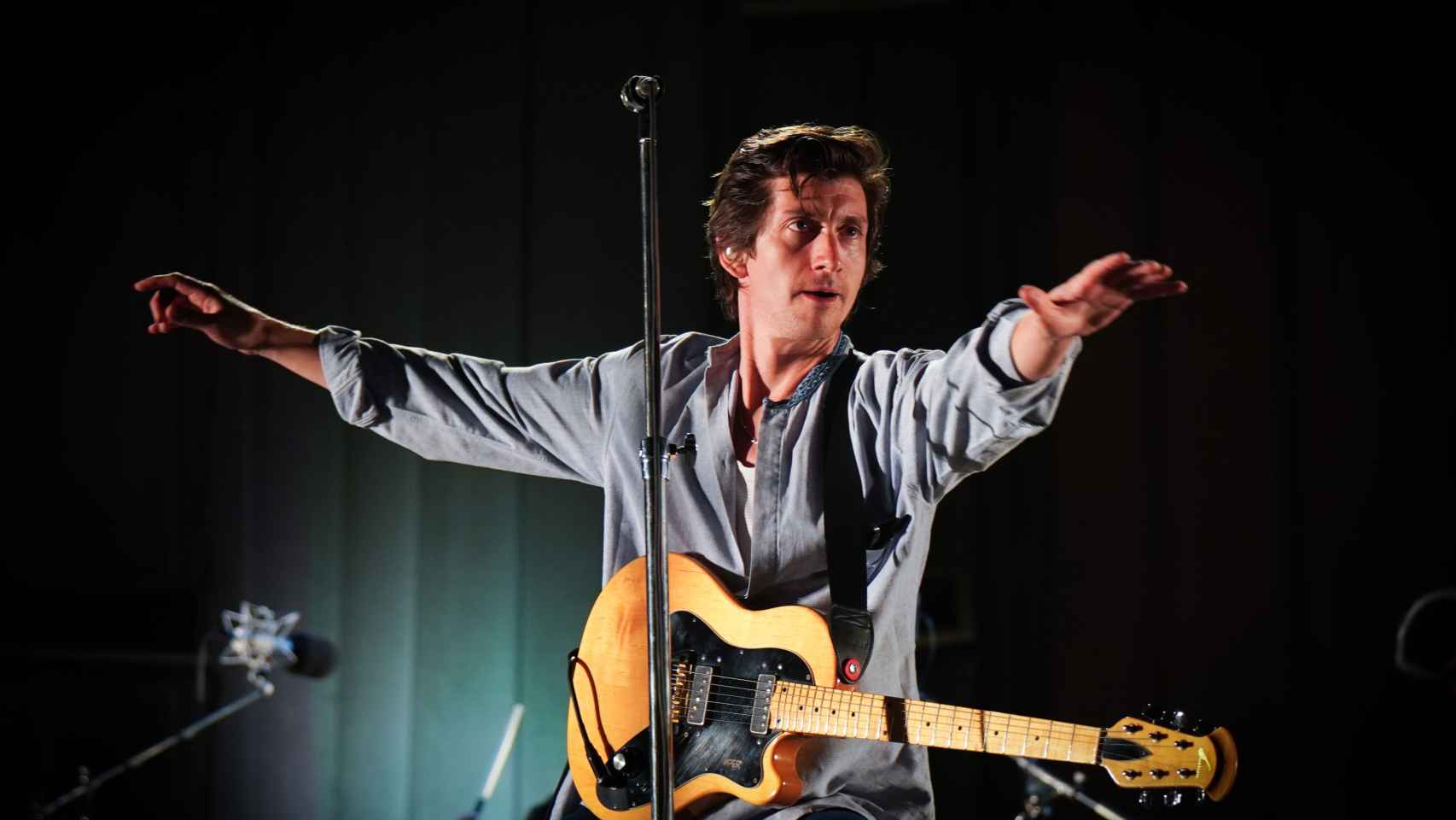 Alex Turner, durante el concierto de Arctic Monkeys en el Cala Mijas Festival.