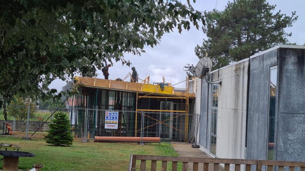 Obras en el CEIP de Bemantes.