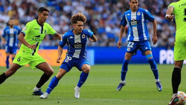 Mario Soriano marcó un doblete frente al Linense.