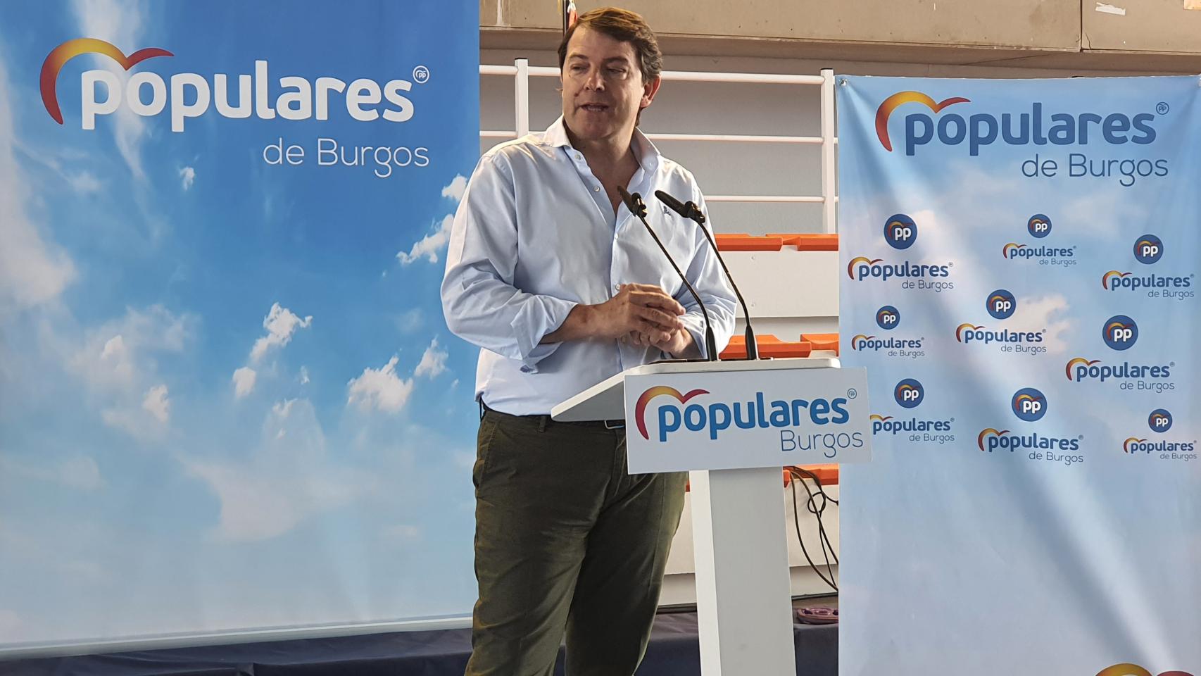 Mañueco durante el acto político en Burgos