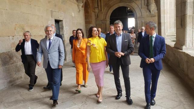 Luz Casal recibe el premio ‘Celanova, Casa dos Poetas’.