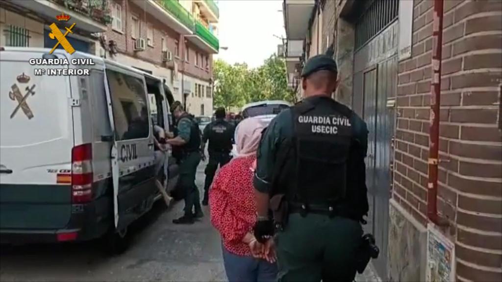 La operación se ha saldado con cuatro detenidos. Fotos: Guardia Civil