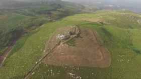 Arqueólogos investigan en Manzaneda (Ourense) la construcción de un campamento romano