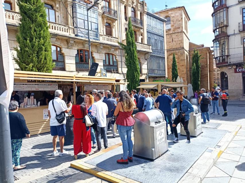 Ambiente en las casetas de feria de Salamanca