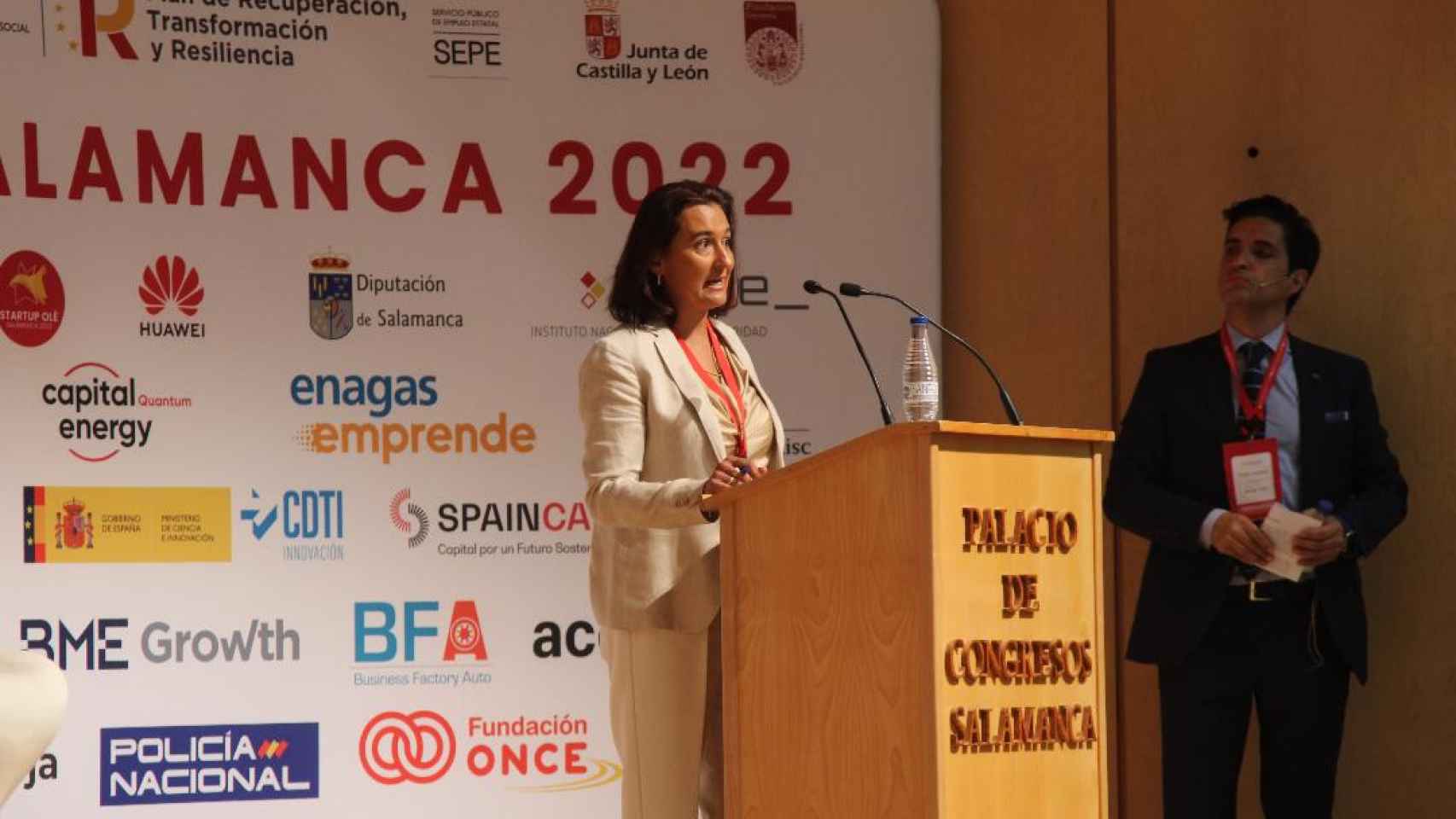 Un momento de la intervención de Emma Fernández, directora general de Economía Social y Autónomos de la Junta de Castilla y León