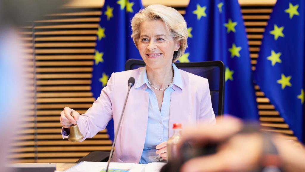 La presidenta Ursula von der Leyen, durante la reunión de la Comisión Europea de este miércoles