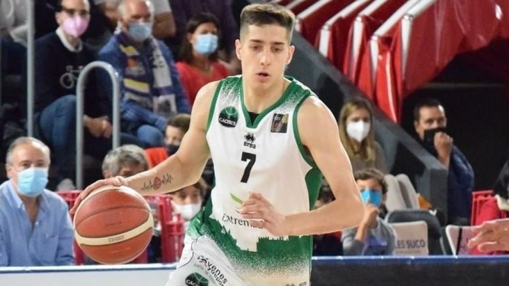 El base argentino Mateo Díaz llega cedido al CB Almansa