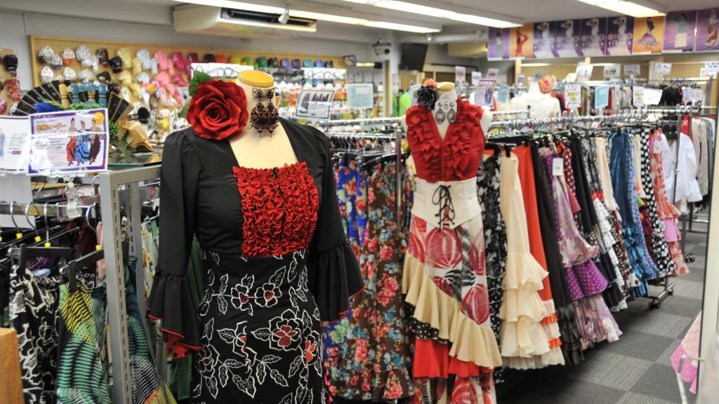 Iberia S.A. El Corte Ingles del flamenco fundado en Tokio hace 50 anos por un aprendiz de Paco de Lucia